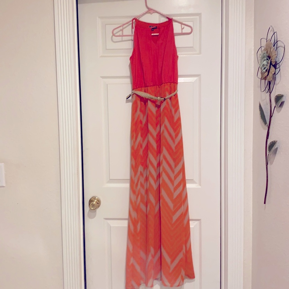 Dress with adjustable belt